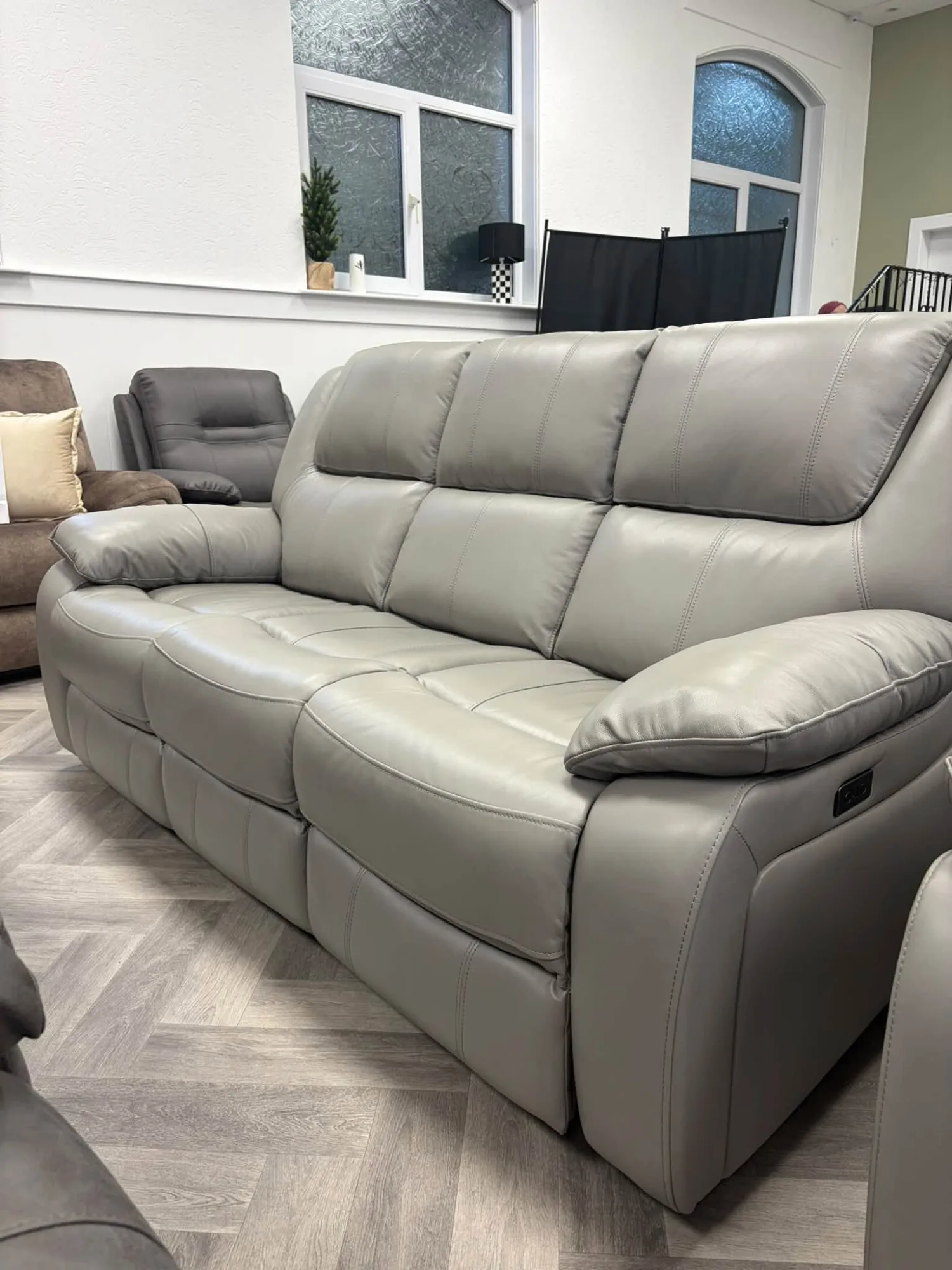 Parker Leather Power-Recliner 3 Seater